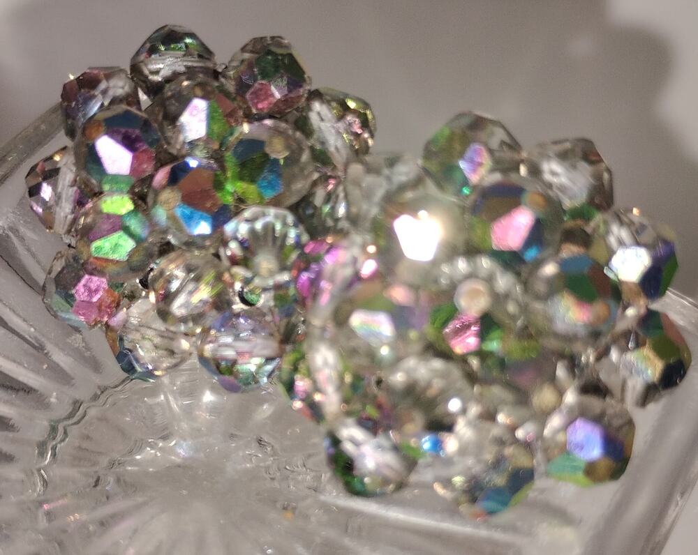 Vintage Laguna Aurora Borealis Crystal Cluster Clip-On Earrings – 1950s/60s